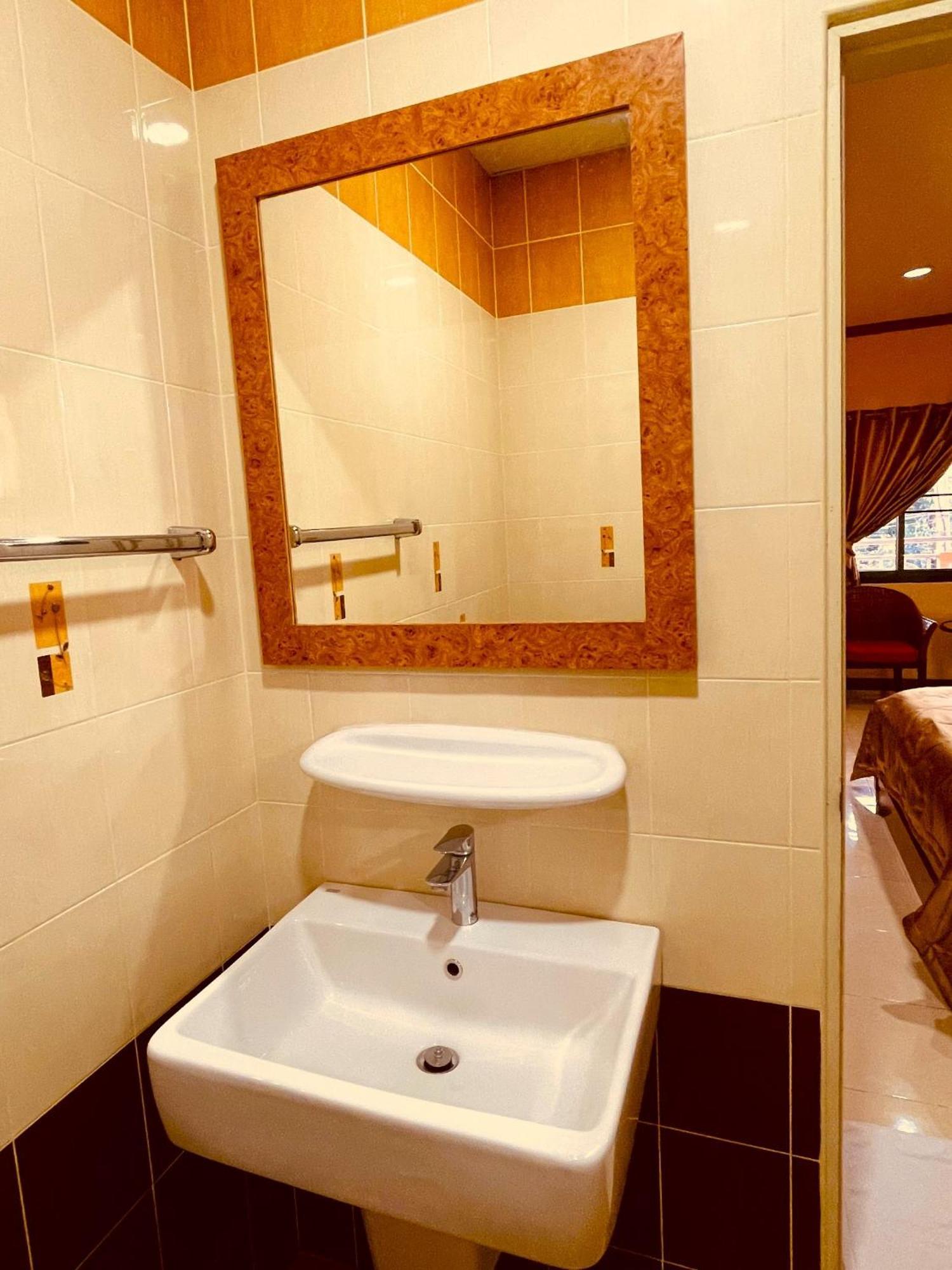 Mini Cost Apartment&Guesthouse Chiang Mai Ngoại thất bức ảnh